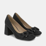 ZAPATO CUBIERTO CON BRILLOS
