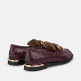 MOCASÍN ESTRIBO METALIZADO WINE