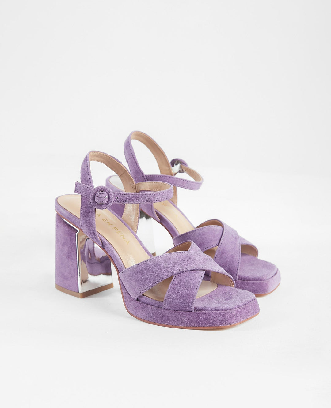 SANDALIA TIRAS CRUZADAS HEBILLA