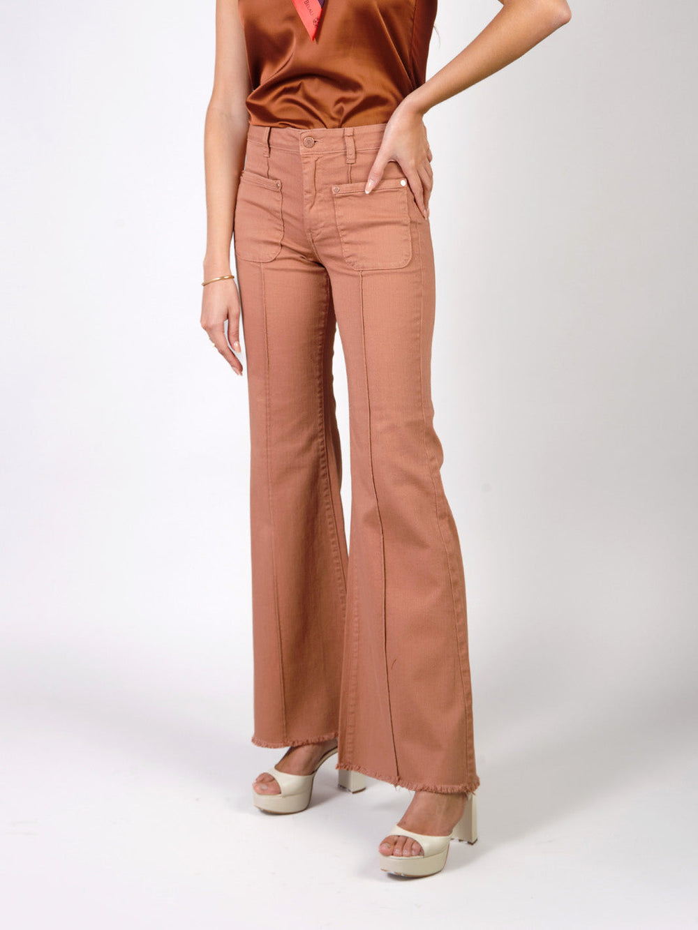VANESSA - PANTALÓN ACAMPANADO