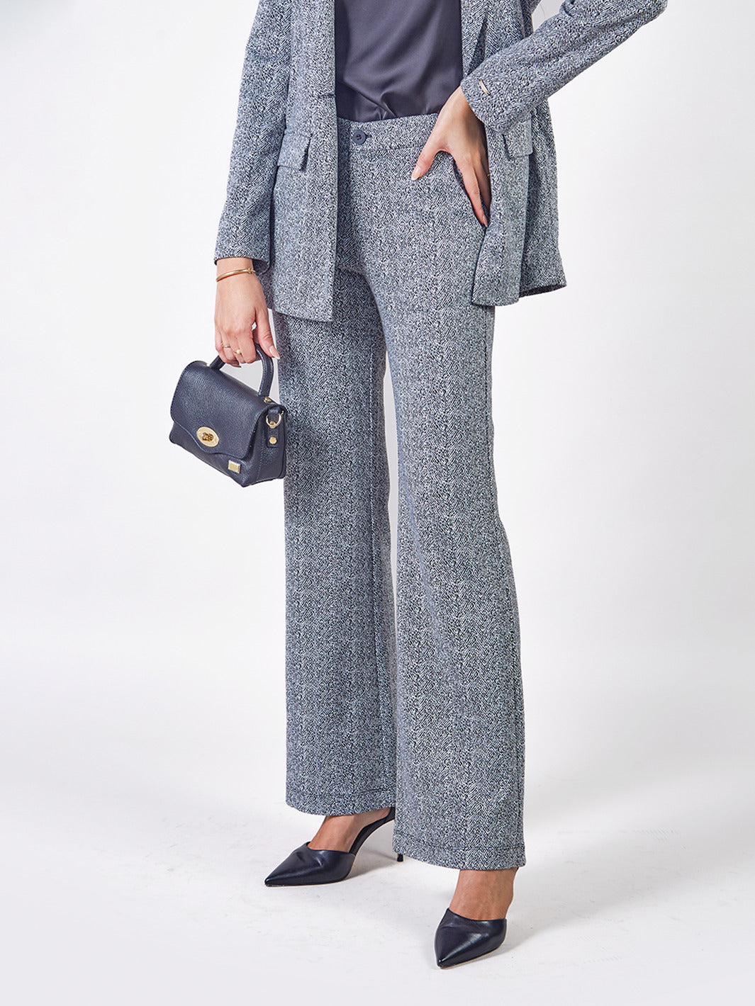 AMAIA - PANTALÓN CORTE RECTO