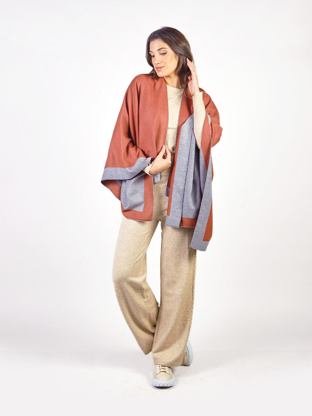 PARIS - PONCHO TEJIDO REVERSIBLE