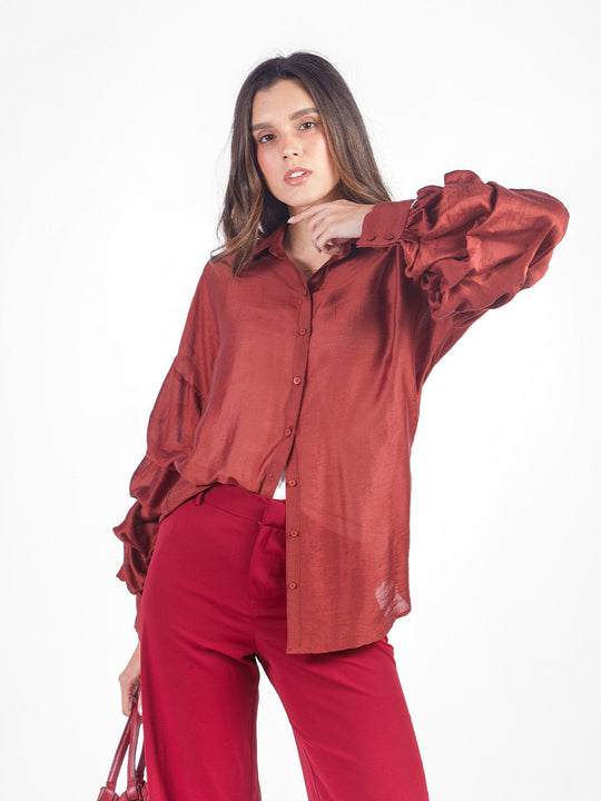 Blusa manga larga pliegues con cuello