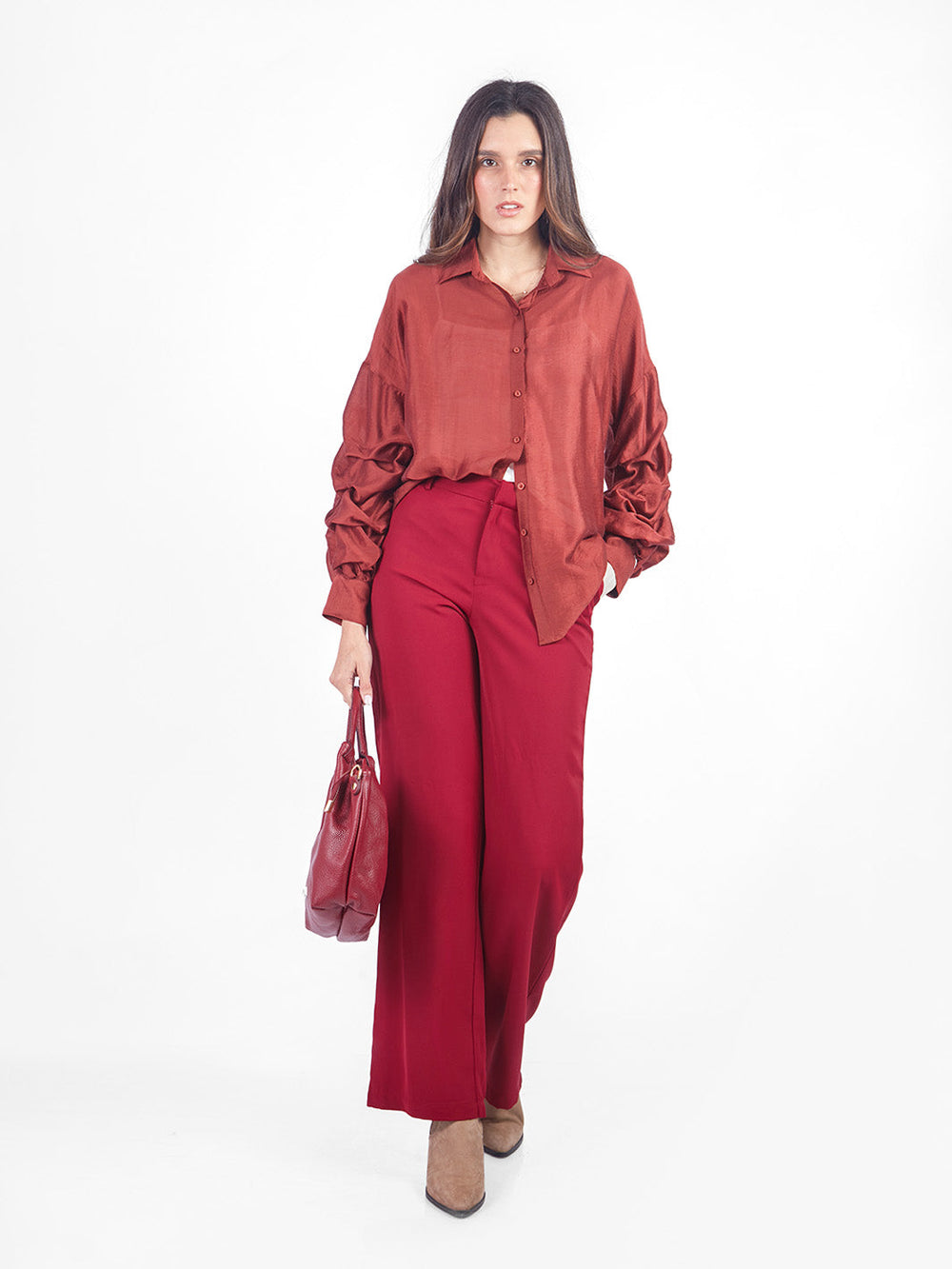 Blusa manga larga pliegues con cuello
