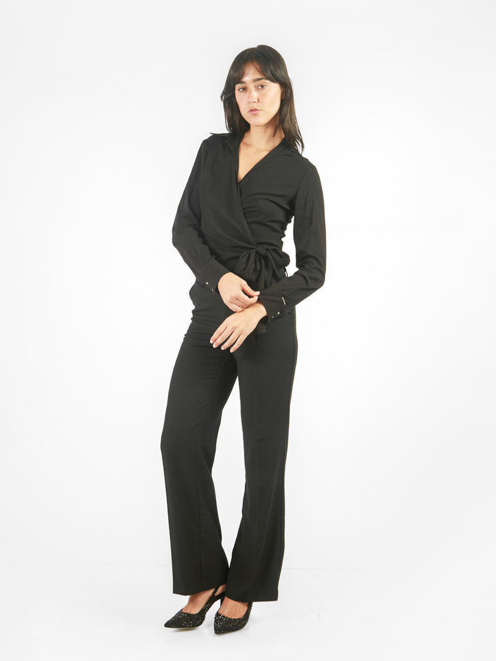 Blusa manga larga envolvente Negro