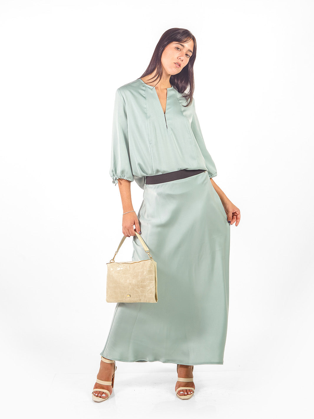 Blusa suelta satín