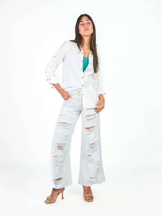 Blusa recta con broches metálicos