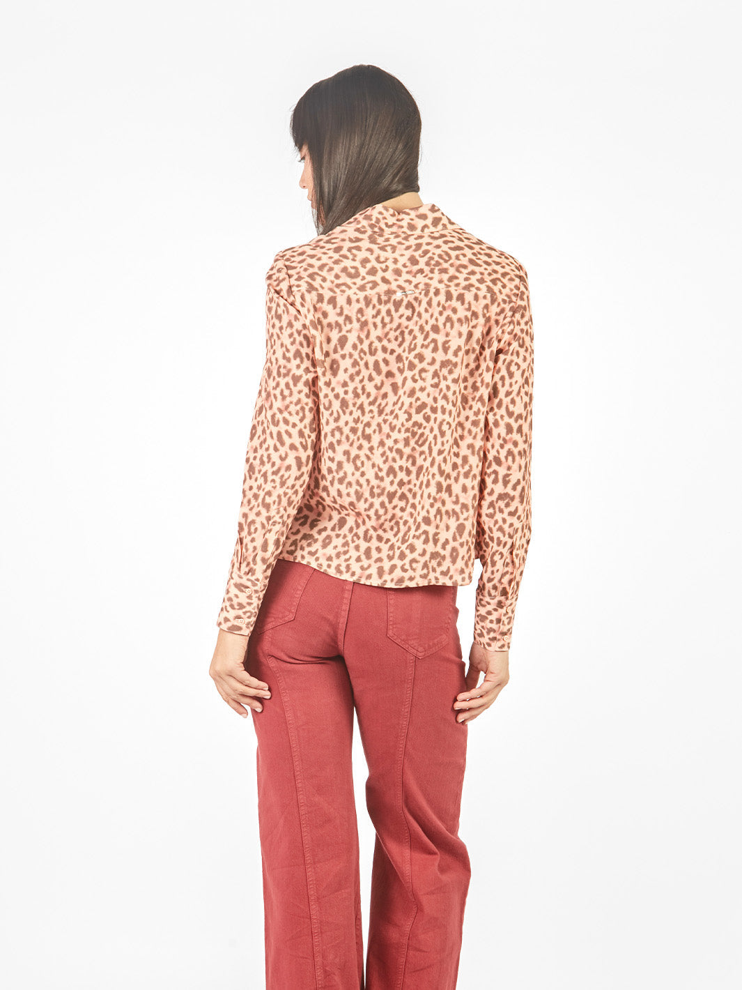 Blusa manga larga con cuello camisero