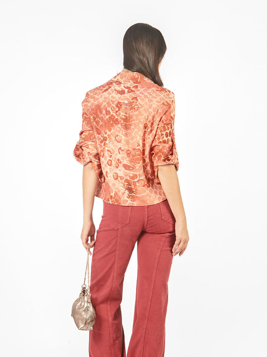 Blusa manga larga con cuello camisero