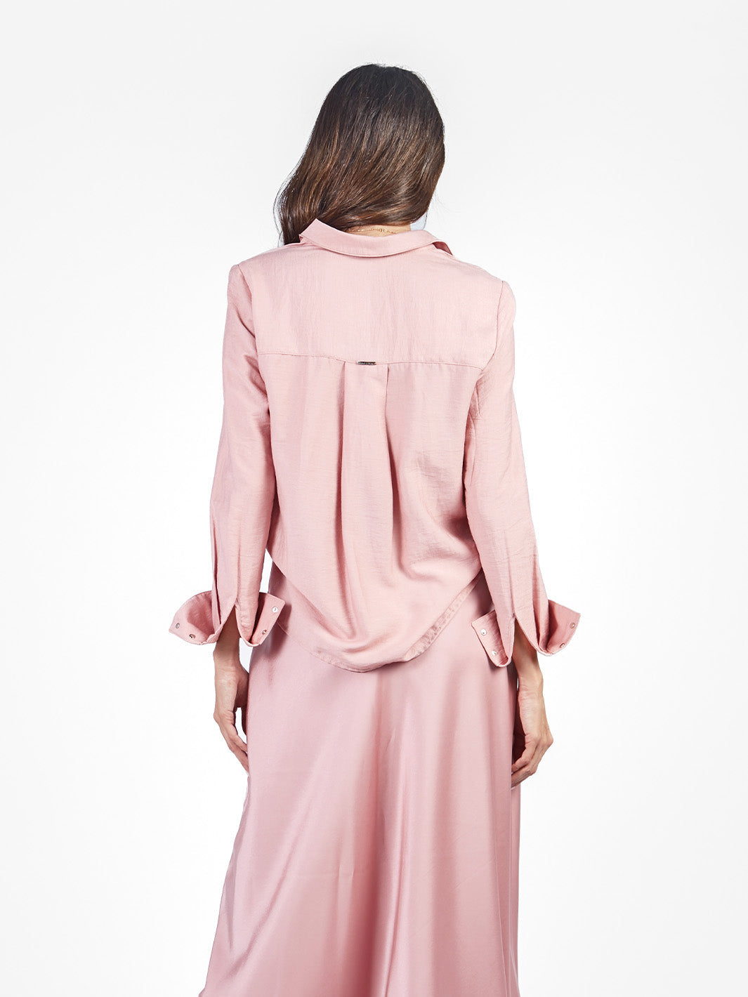 Blusa manga larga con cuello camisero