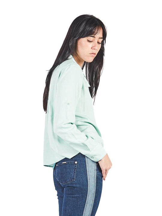 Blusa Manga Larga Con Cuello Y Bolsillos