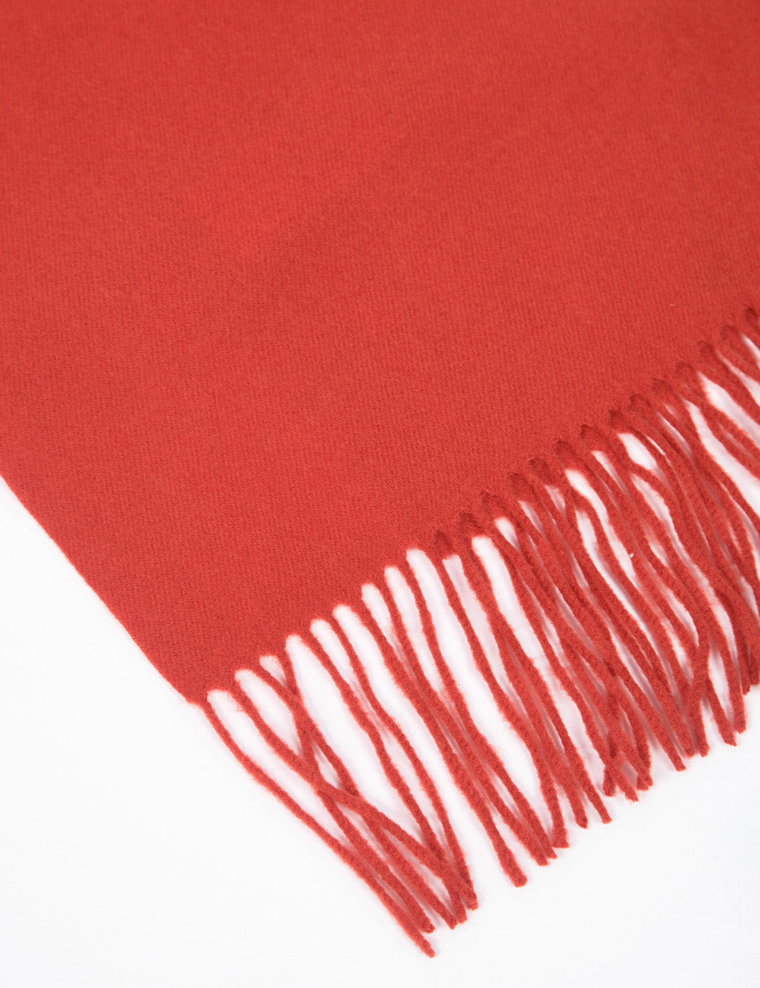 Chalina roja con flecos