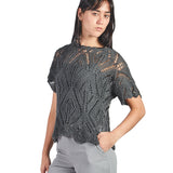 Chompa manga corta calada de escote ojal Charcoal