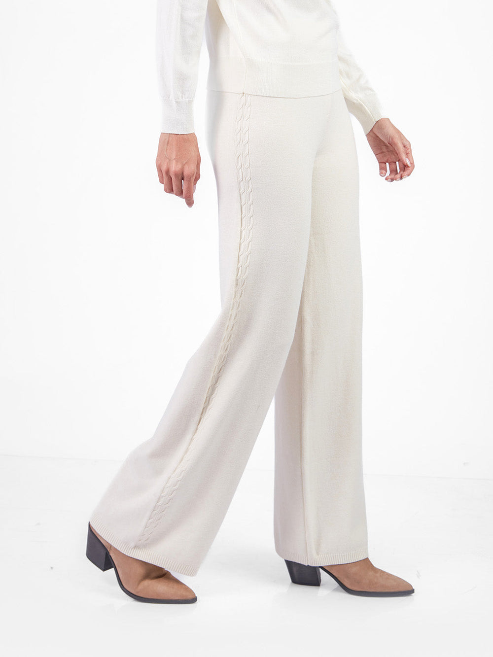 Pantalón recto tejido Hueso