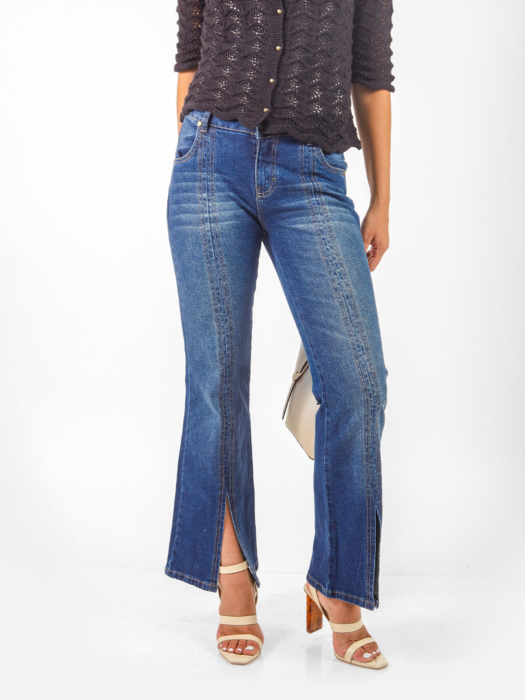 Pantalón recto denim pespuntado
