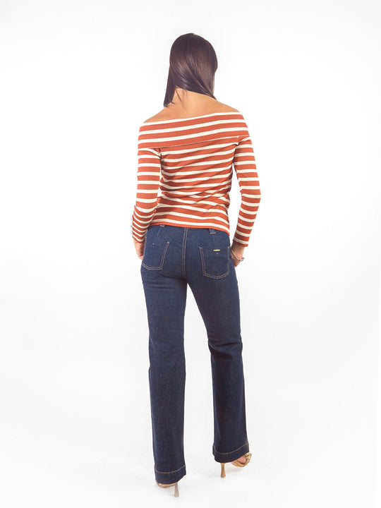 Pantalón denim recto bolsillos pespuntados