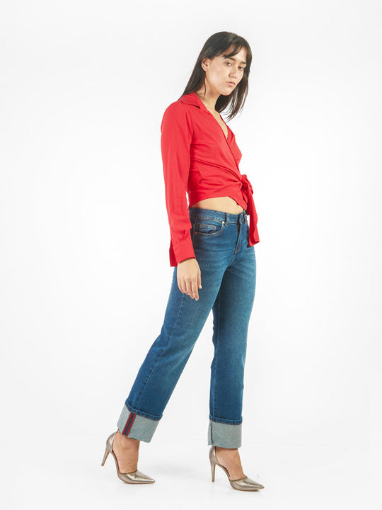 Pantalón de denim recto basta doblada