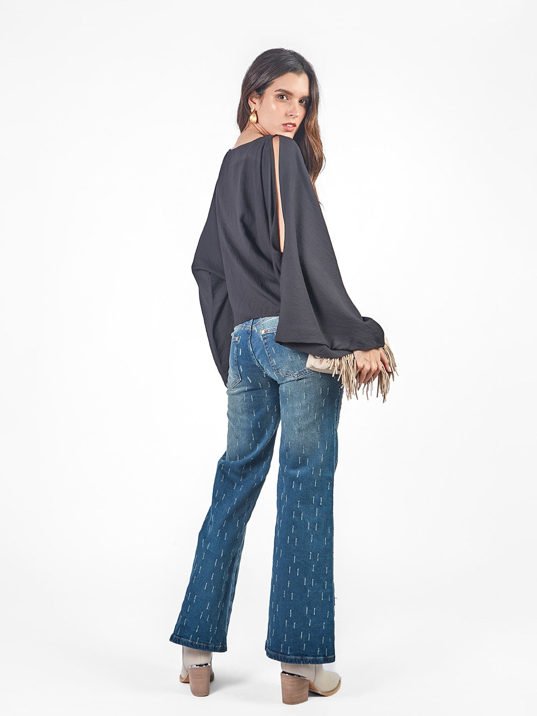 Pantalón denim rasgado