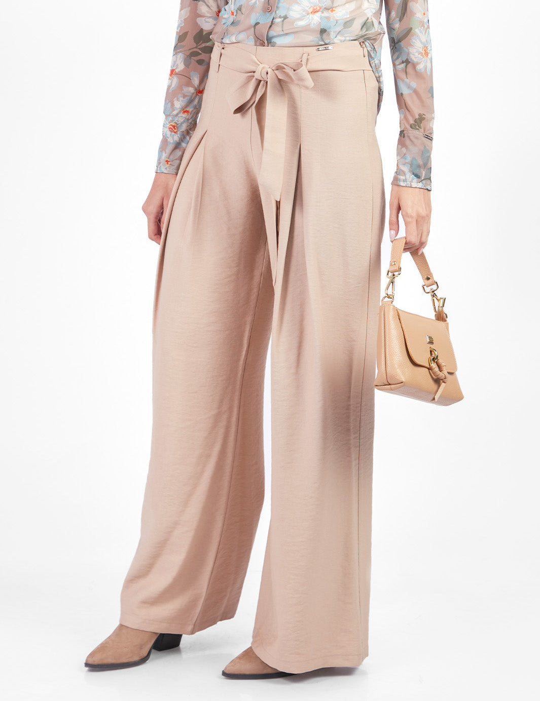 Pantalón palazzo con lazo y pinzas Beige