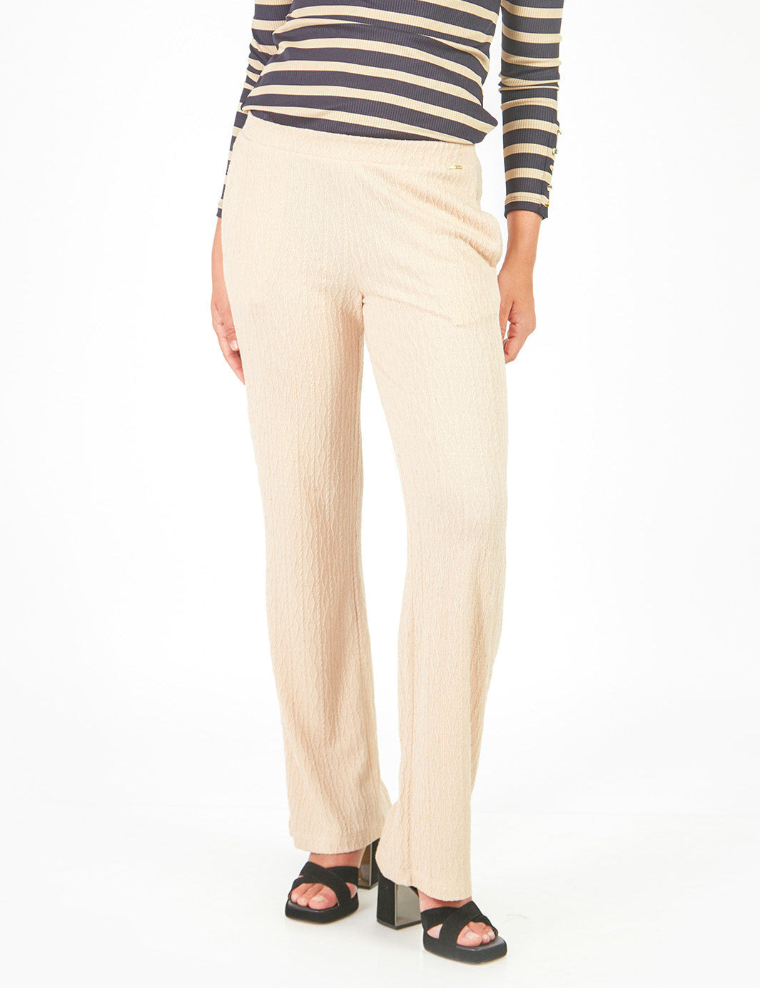 Pantalón recto textura Beige
