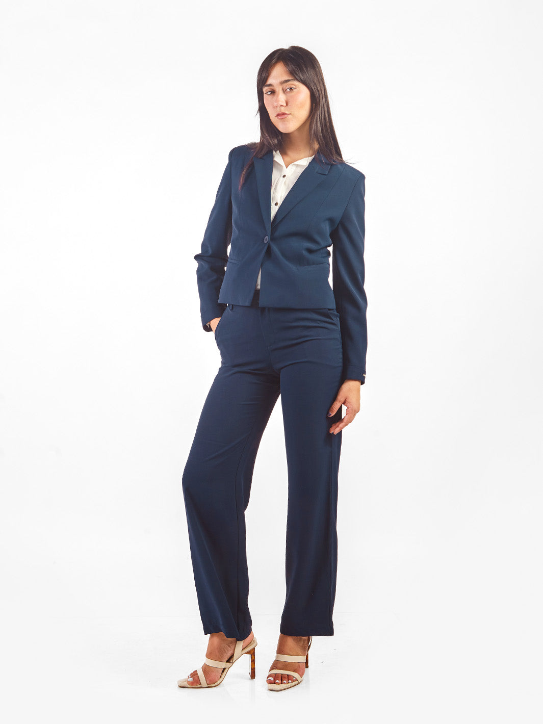 Pantalón sastre recto con bolsillos