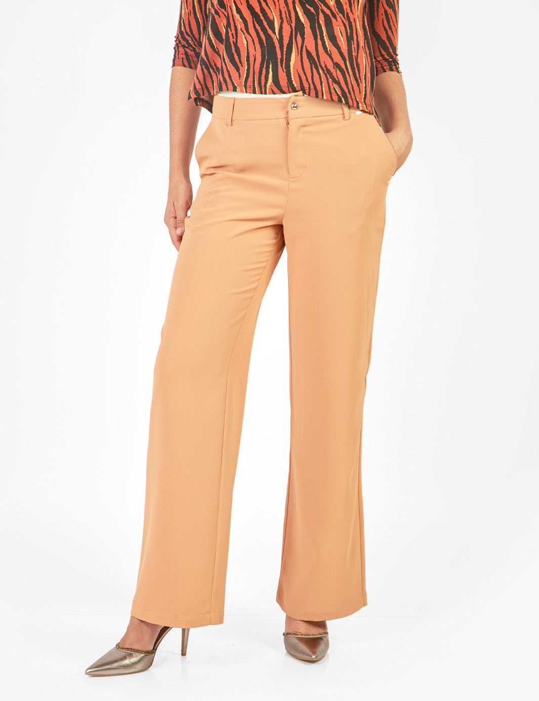 Pantalón sastre recto con bolsillos Camel