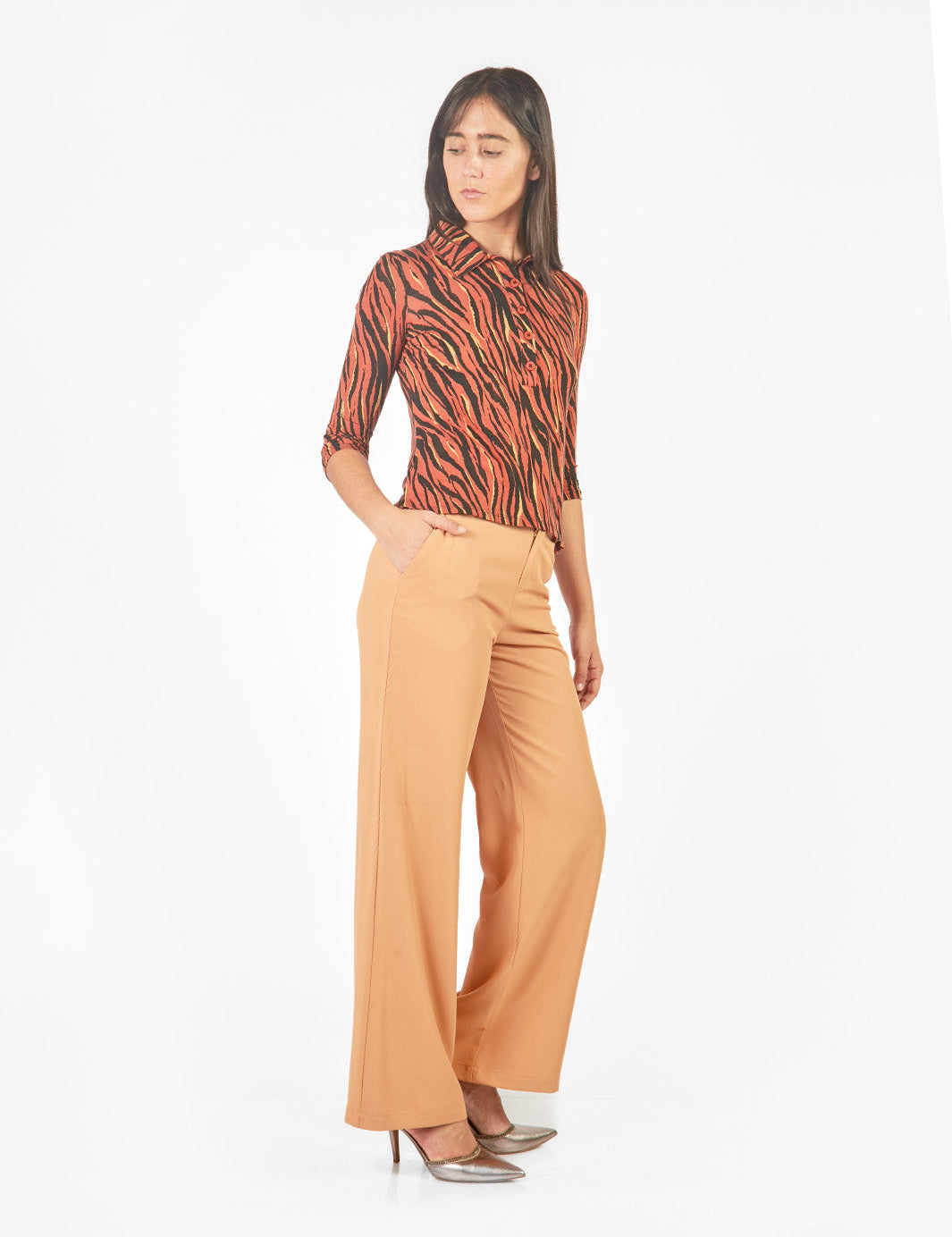 Pantalón sastre recto con bolsillos Camel