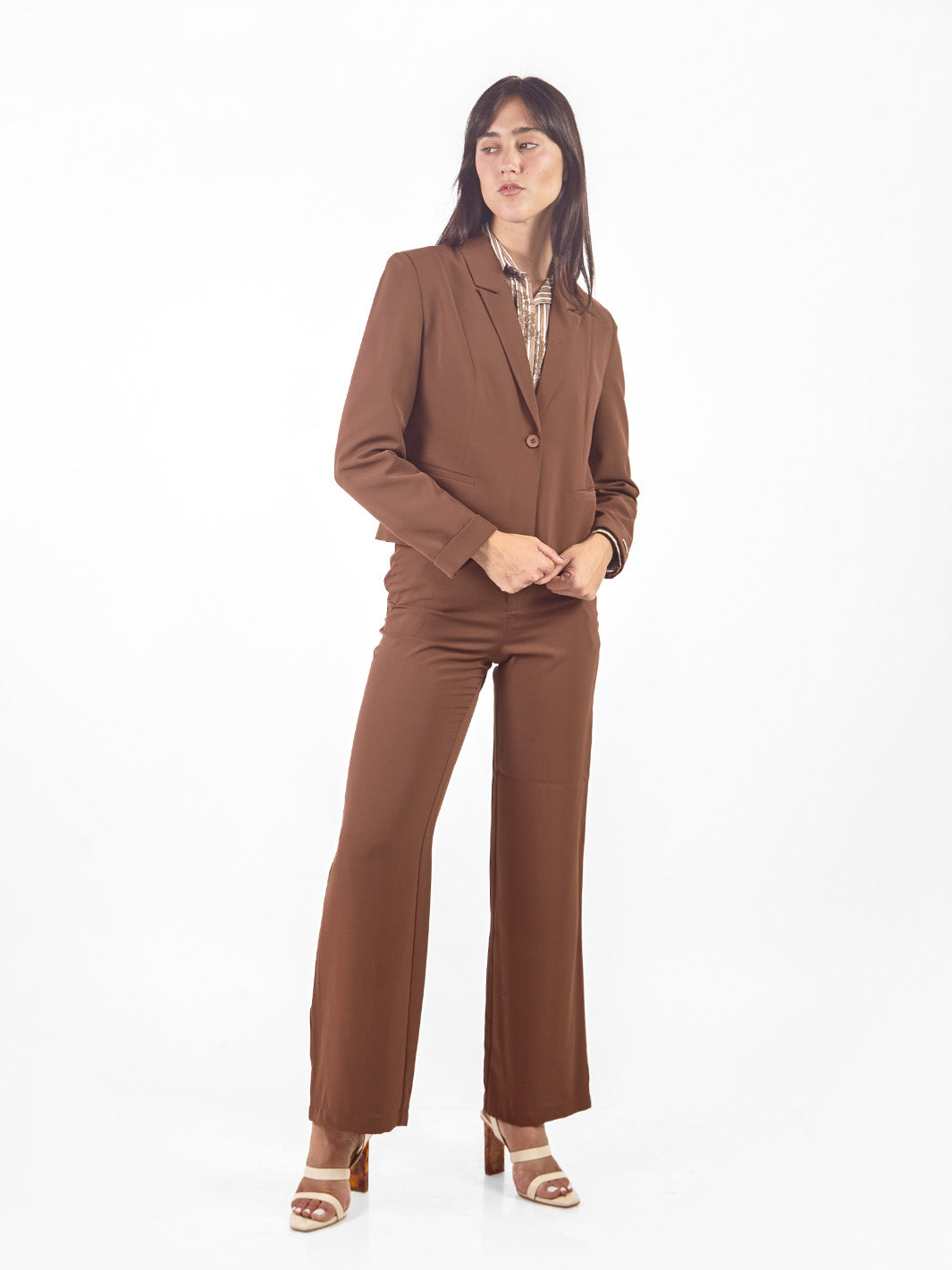 Pantalón sastre recto con bolsillos