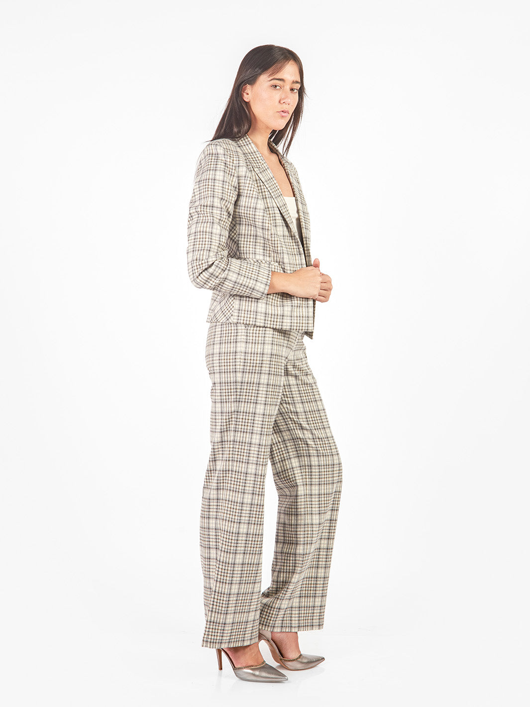 Pantalón sastre recto con pieza lateral decorativa