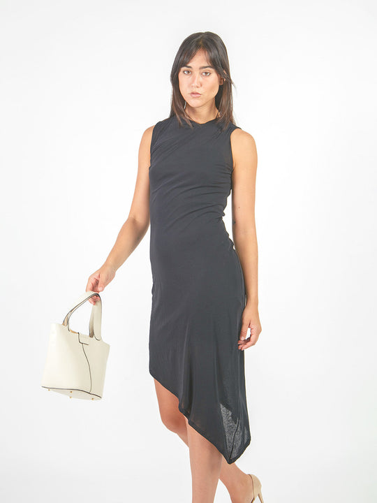 Vestido cruzado asimétrico