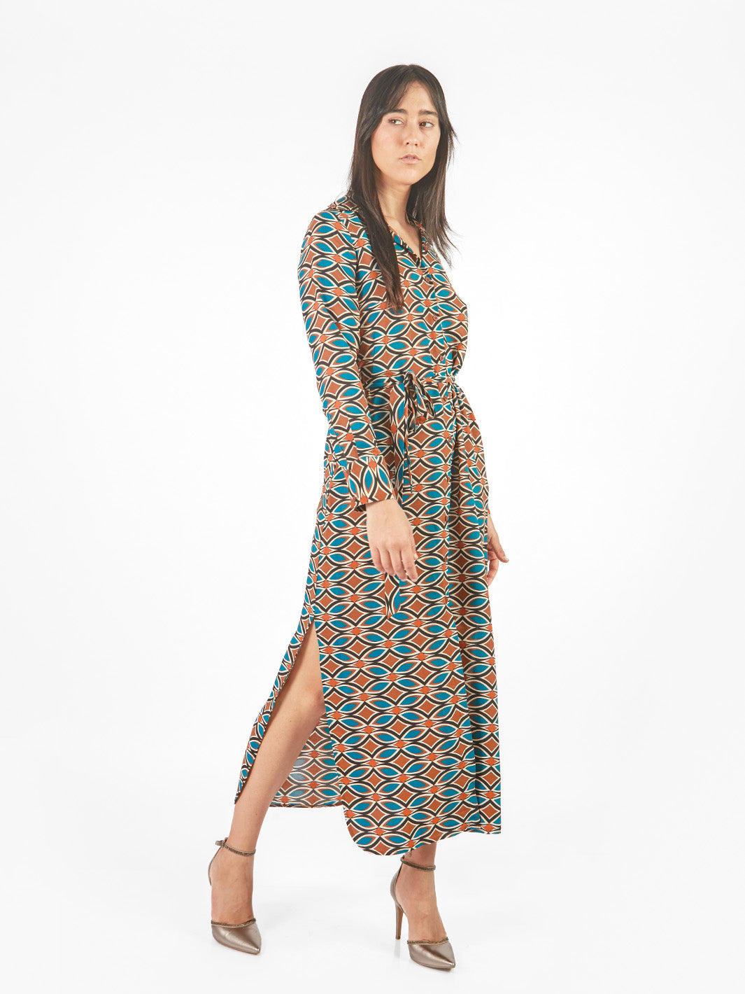 Vestido maxi camisero estampado geométrico lazo cinturón