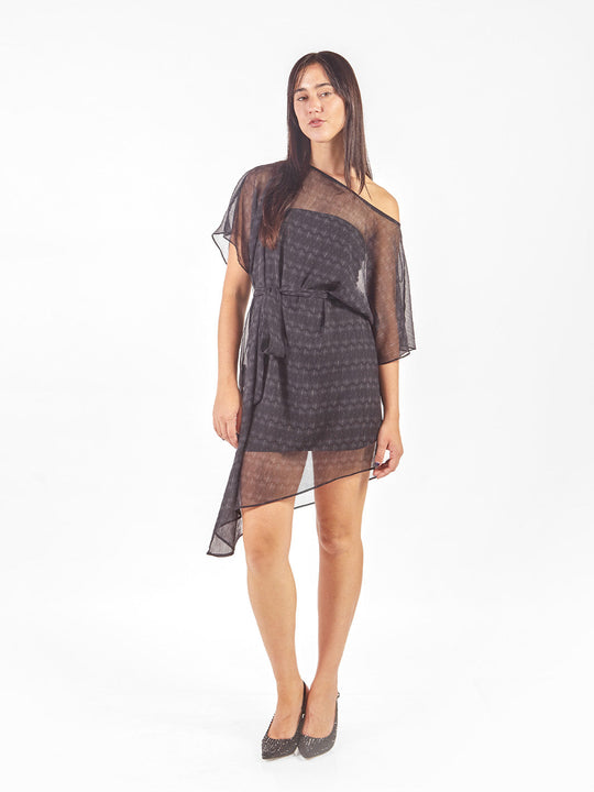 Vestido asimétrico con lazo