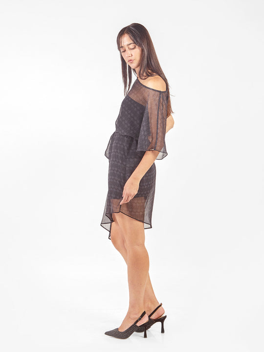 Vestido asimétrico con lazo