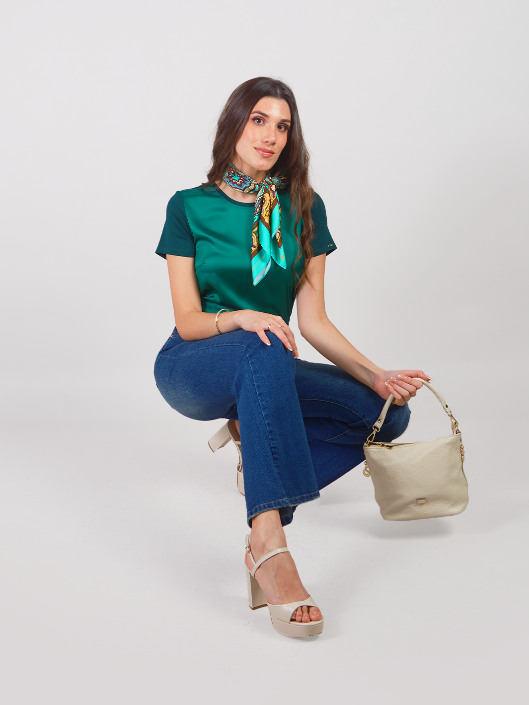 FIONA - SILKY SHORT SLEEVE BLOUSE