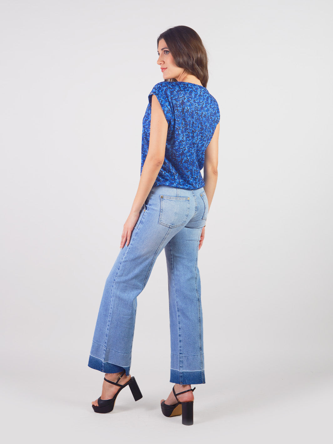 AMBAR - PANTALÓN DENIM CORTE RECTO