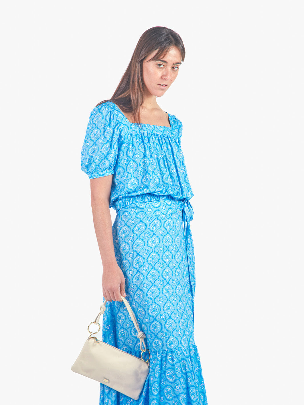 DAYANNE - BLUSA ESCOTE CUADRADO