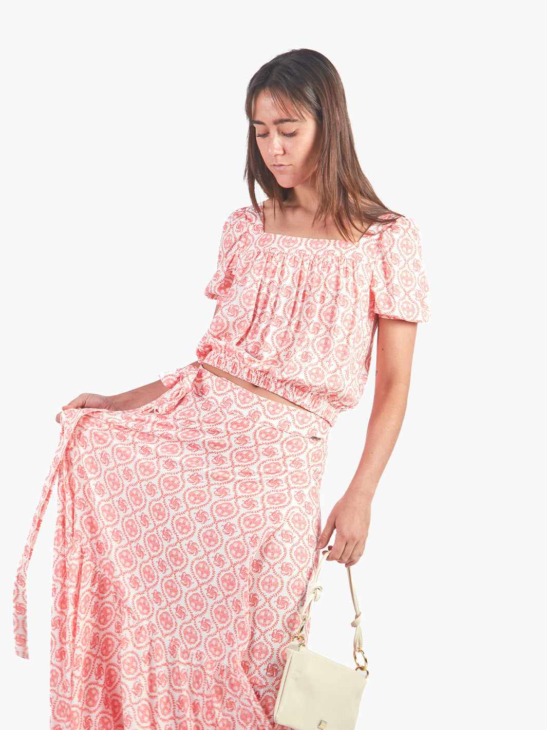 DAYANNE - BLUSA ESCOTE CUADRADO