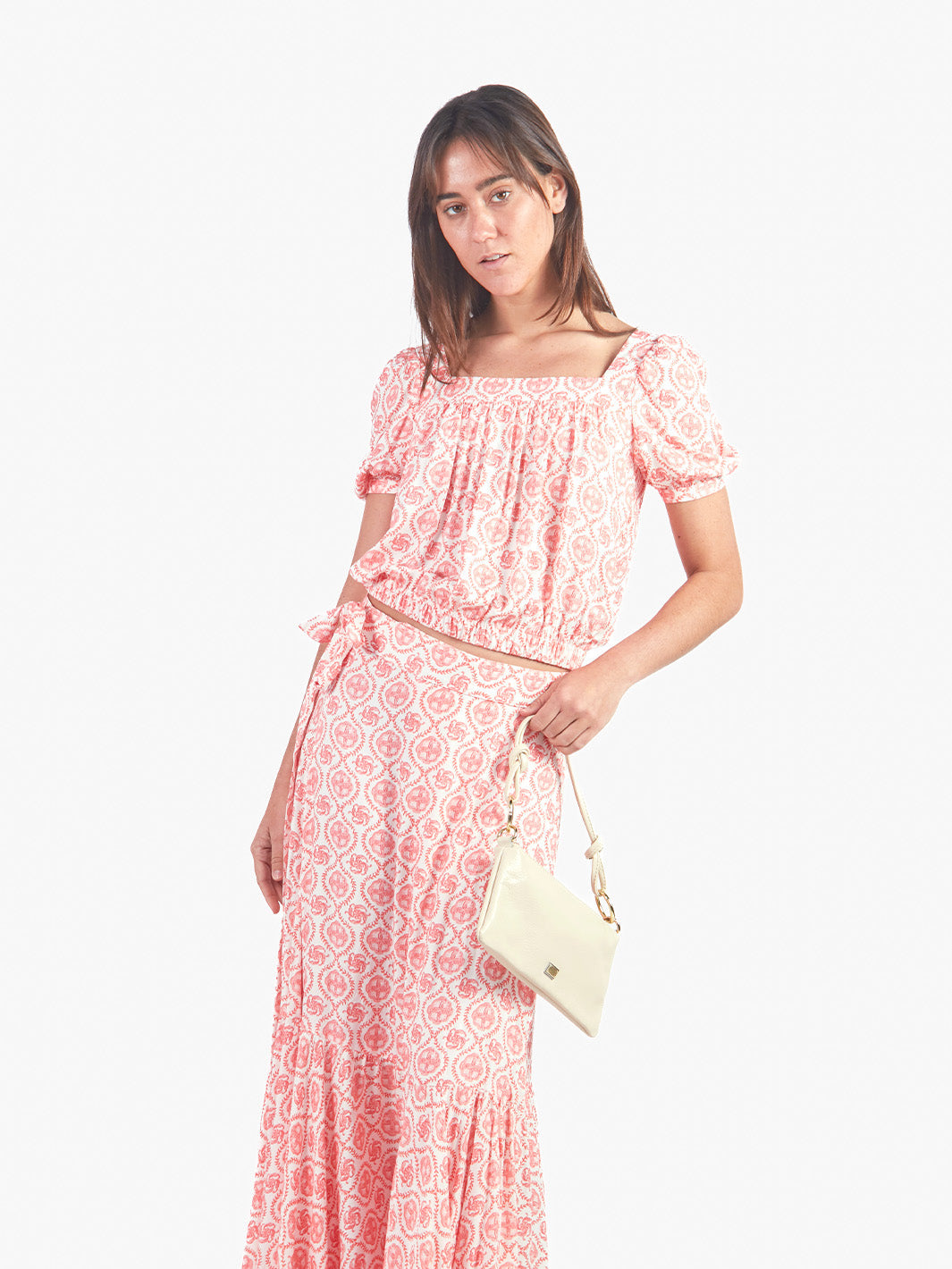 DAYANNE - BLUSA ESCOTE CUADRADO