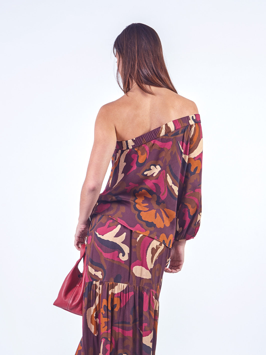 WANDA - BLUSA MANGA ASIMÉTRICA