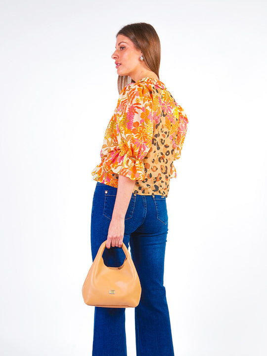 CASSANDRA - BLUSA MANGA AL CODO CUELLO NERÚ
