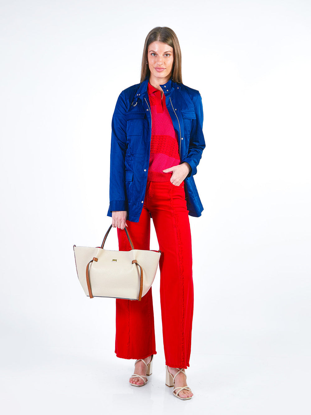 MERCEDES - CASACA CON BOLSILLOS DELANTEROS