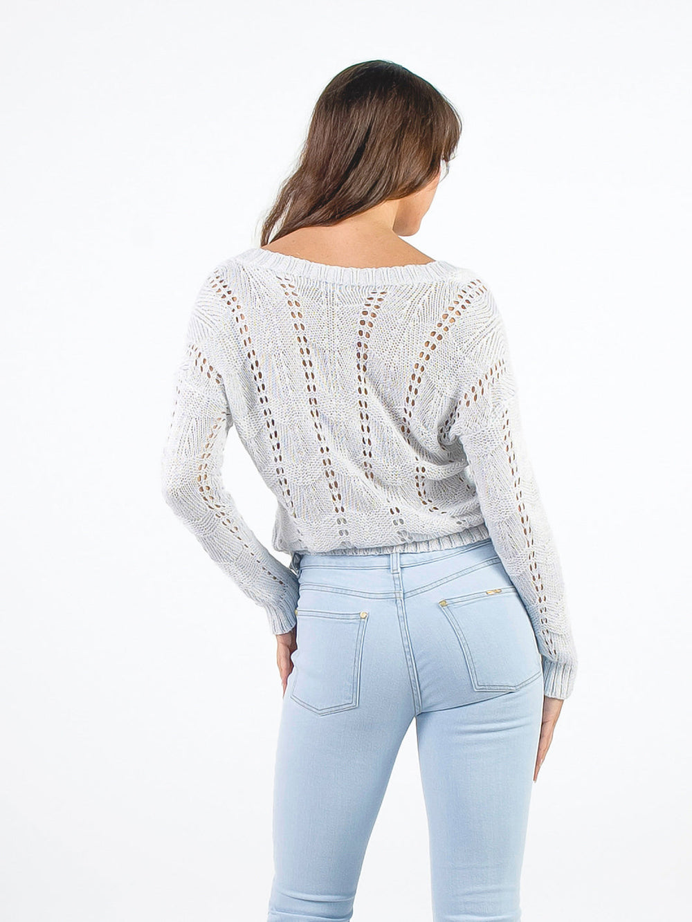 EMMA - CHOMPA CON ESCOTE EN V