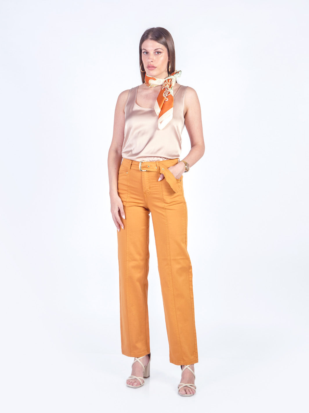 AMARA - PANTALÓN DENIM CORTE RECTO