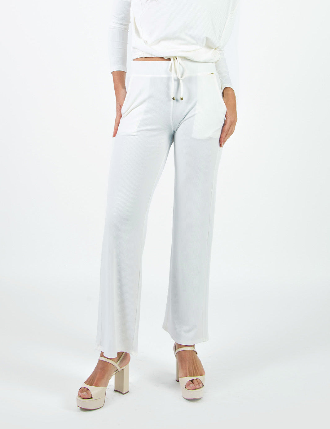 DIDI - PANTALÓN CORTE RECTO HUESO