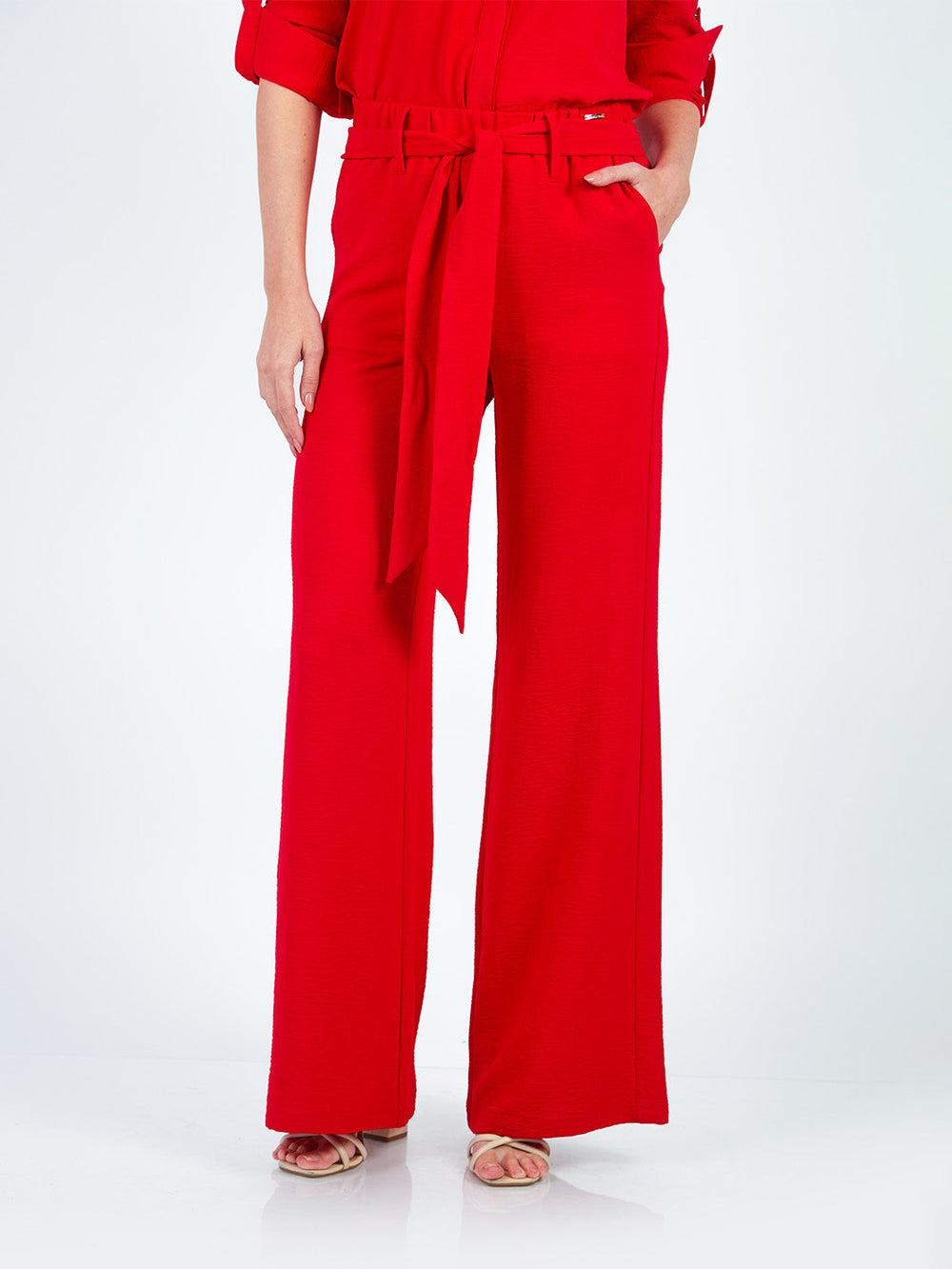 HAILEY - PANTALÓN CORTE RECTO CON LAZO