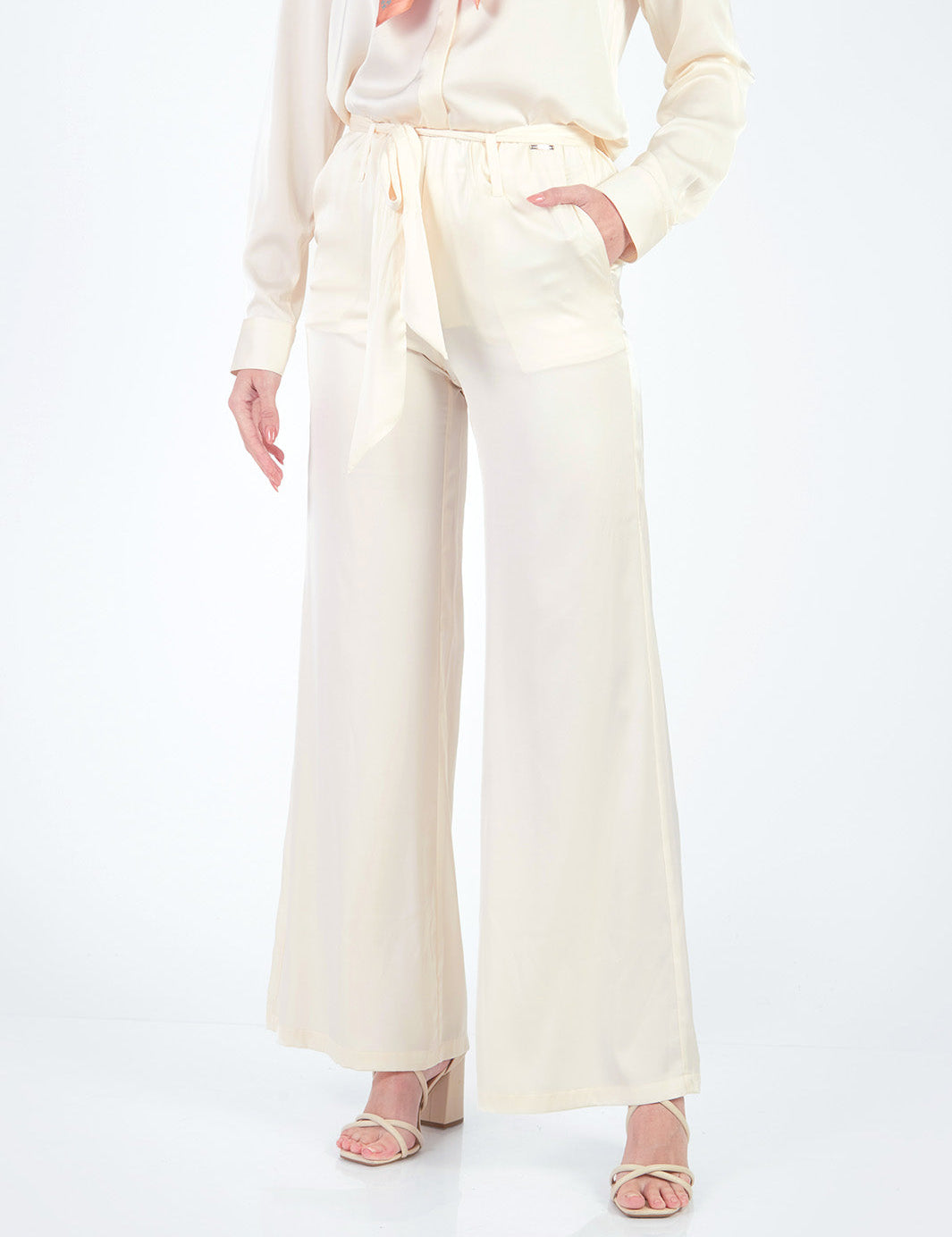 TAYLOR - PANTALÓN CORTE RECTO
