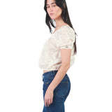 Blusa manga corta de escote cuadrado de tela bordada