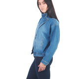 Casaca Denim De Cuello Alto Cruzado