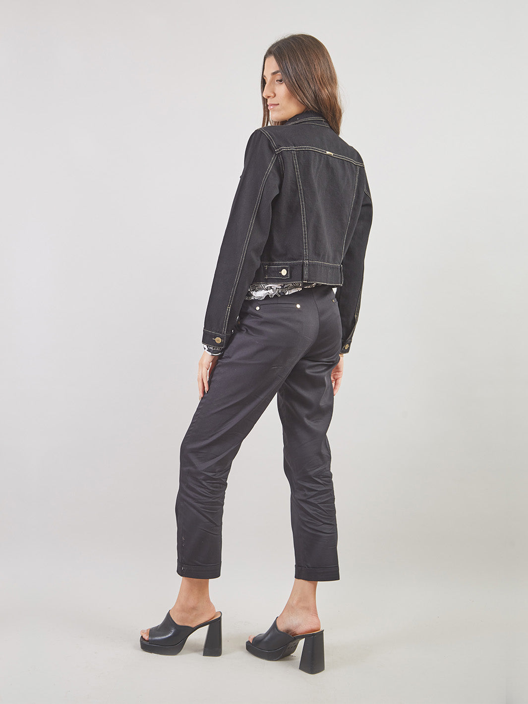 Casaca on sale jean negro